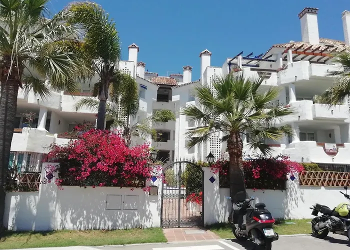 Bella Jacaranda Marbella Agosto Solo Por Quincenas